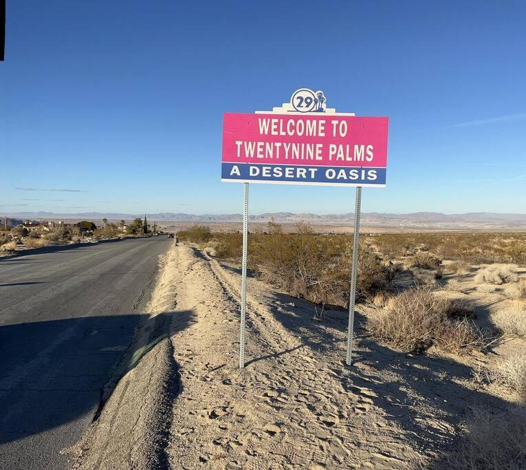 דירות טוונטיניין פאלמס Joshua Tree National Park - Cozy Palms Getaway מראה חיצוני תמונה
