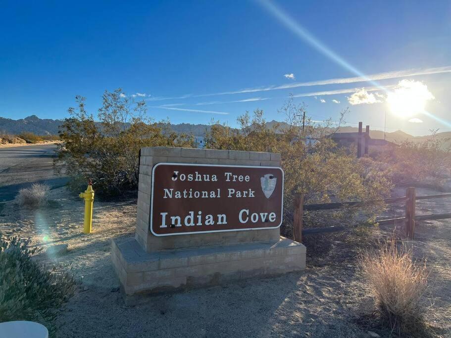 דירות טוונטיניין פאלמס Joshua Tree National Park - Cozy Palms Getaway מראה חיצוני תמונה