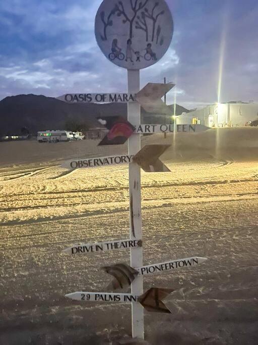 דירות טוונטיניין פאלמס Joshua Tree National Park - Cozy Palms Getaway מראה חיצוני תמונה