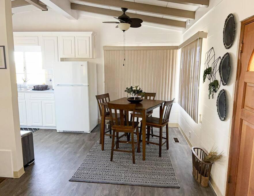דירות טוונטיניין פאלמס Joshua Tree National Park - Cozy Palms Getaway מראה חיצוני תמונה